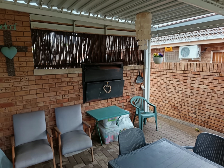 3 Bedroom Property for Sale in Langenhovenpark Free State